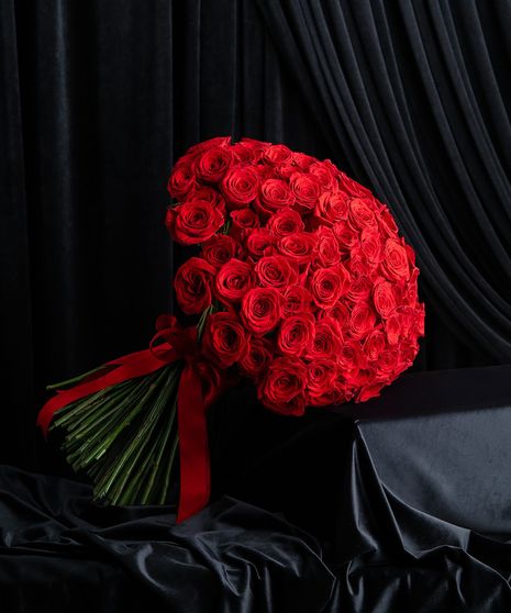 Grand Amore - Stunning Rose Bouquet for Valentine's Day